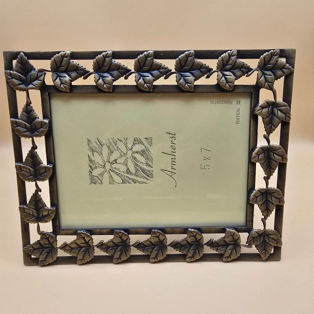 Armherst 5x7 Metal Leaf Photo Frame Antiqued‎ Bronze Maple Leaves Vertical Horiz